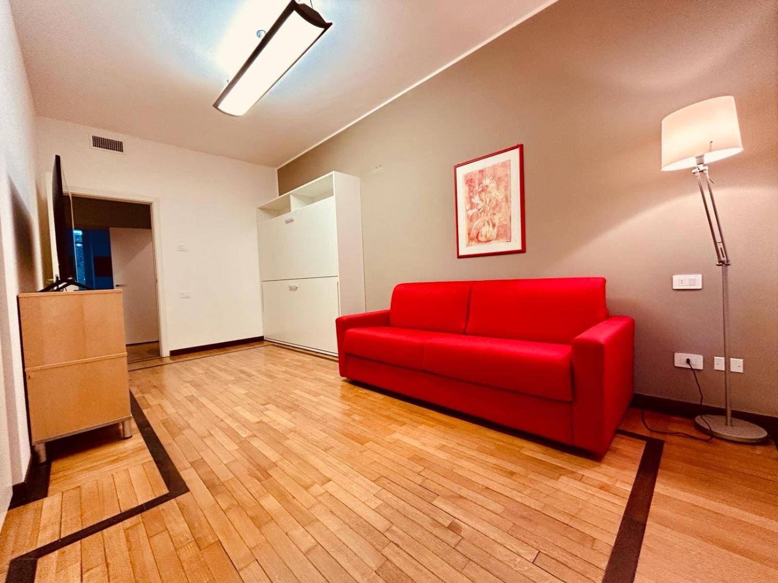 Kibilu - Via Medaglie D'Oro Centro Citta Con Parcheggio Apartment Varese Exterior foto