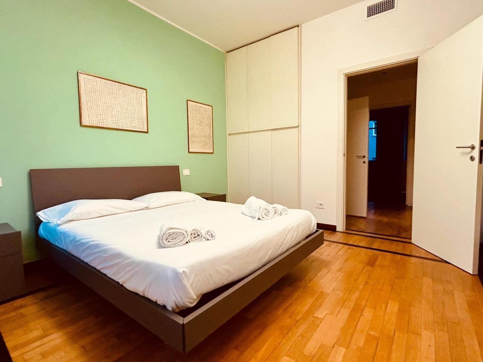 Kibilu - Via Medaglie D'Oro Centro Citta Con Parcheggio Apartment Varese Exterior foto
