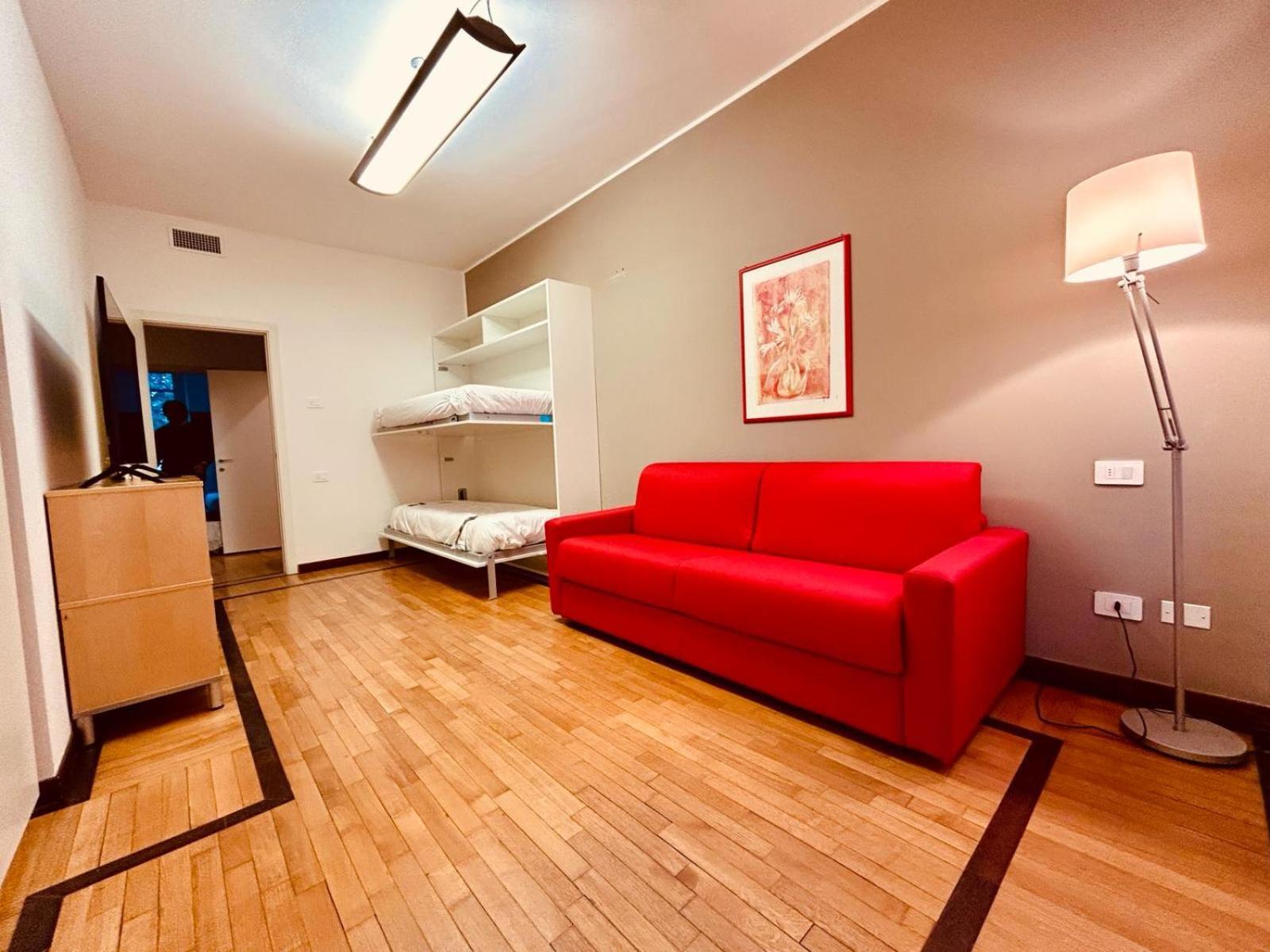 Kibilu - Via Medaglie D'Oro Centro Citta Con Parcheggio Apartment Varese Exterior foto