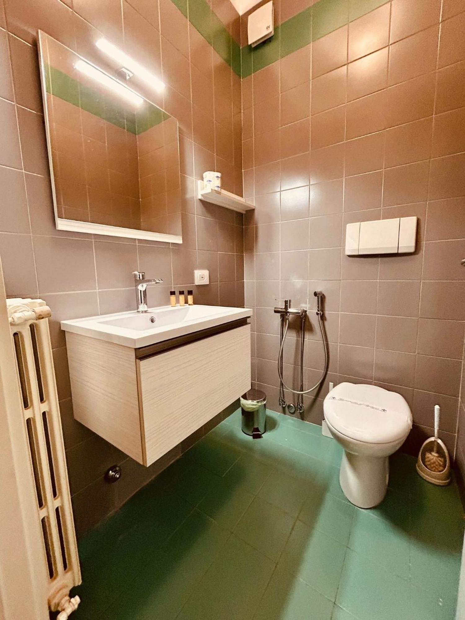 Kibilu - Via Medaglie D'Oro Centro Citta Con Parcheggio Apartment Varese Exterior foto